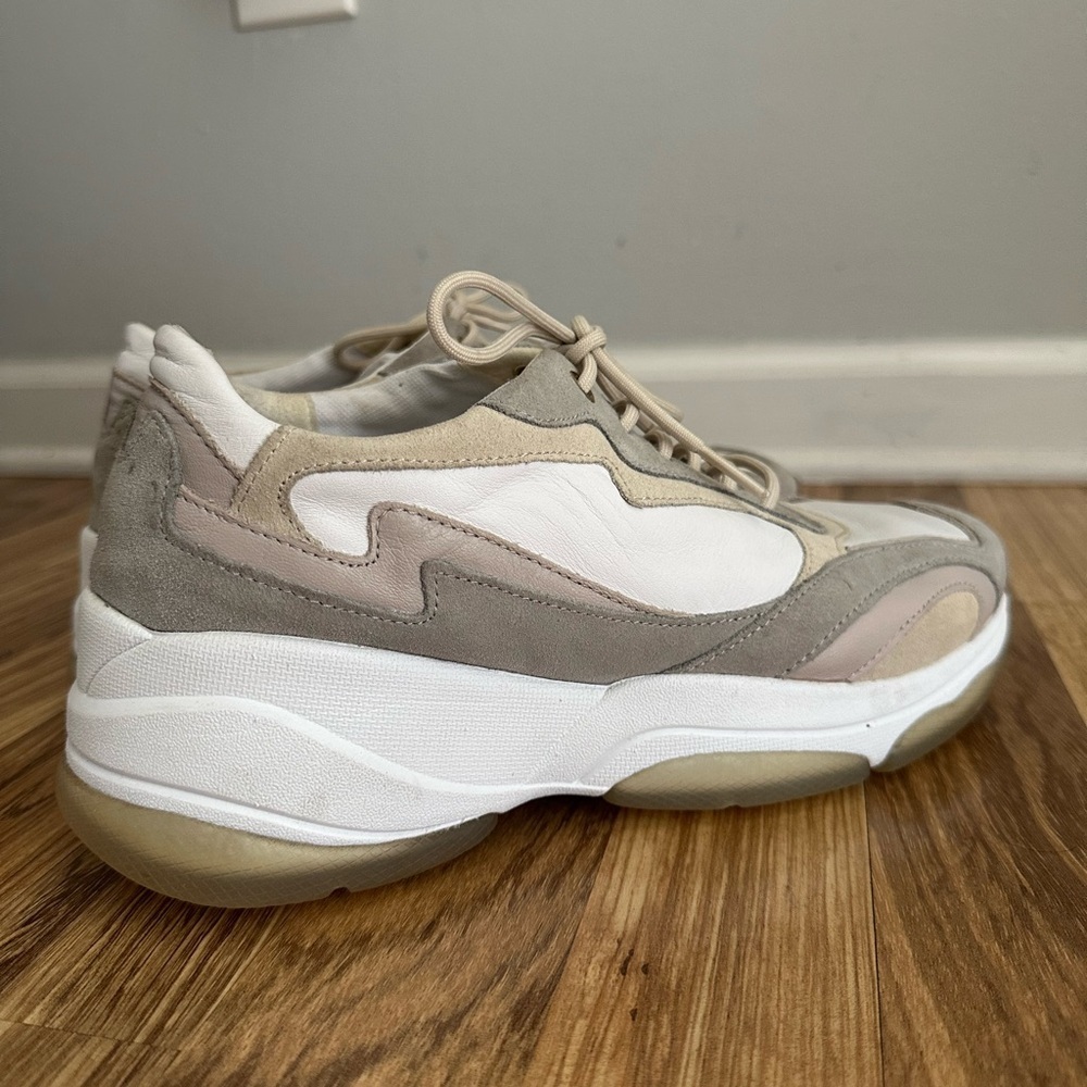 Geox Respira Italian Patent Fashion Sneakers Women’s Size 10